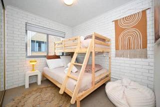 Kings Beach - Beachfront Bliss - Caloundra - 6