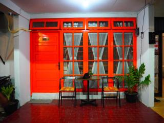 Pesona Orange Homestay - Padang - 5