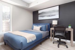 Lakeside Haven - Cozy Townhome in Liberty Village - 8