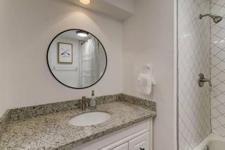Welcome to Sunset Spot! Waterfront, Full Amenities - 2