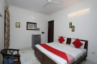 Hotel Singh Residency - Gurgaon - 3