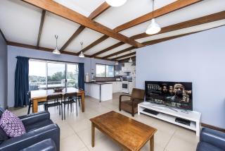 Seascape - Outstanding Views Pet Friendly Free WIFI Netflix - Guilderton - 6