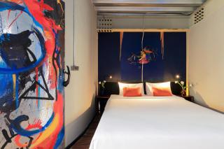 Mestyle Garage Hotel - Bangkok - 6
