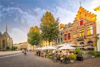 Grand Boutique Hotel-Restaurant Huis Vermeer - Deventer - 9