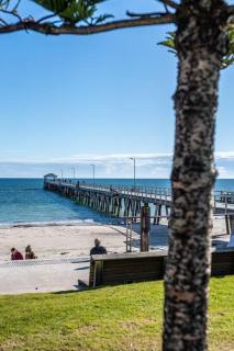 Aqua by the Sea - 1BR, Beachfront, Pool & Gym - Henley Beach South - 5