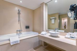 Metropolitan Al Mafraq Hotel - 3