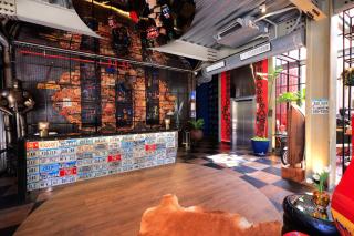 Mestyle Garage Hotel - Bangkok - 9