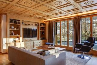 Luxurious Flat with Jacuzzi Sauna - 3