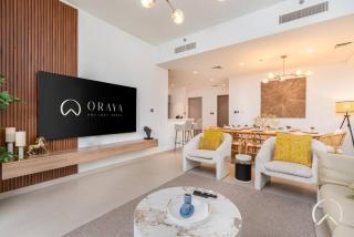 Luxurious 3BR In Act 1 Act 2 with Burj Khalifa View - 4