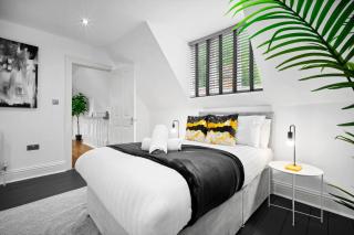 Stylish Apartment - Outdoor Terrace - Wolverhampton - Netlix - Wifi - 9bPC - 3