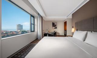 Intercity Hotel Yantai Binhai Square - Yantai - 5