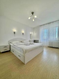 ApartPoltava Стильні білосніжні апартаменти, 2-ОКРЕМІ кімнати , документи для відрядження , банківський чек - Poltava - 0