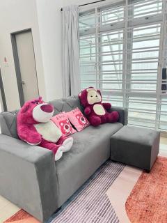 B1711 Austin Height Lotso Bear Home Netflix ByStay - 7
