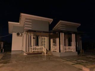 Tiny house by Cg Azizan & Milah - 8