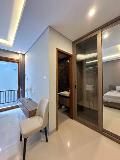 Classy new 5 BR villa in Kuta - Legian - 7