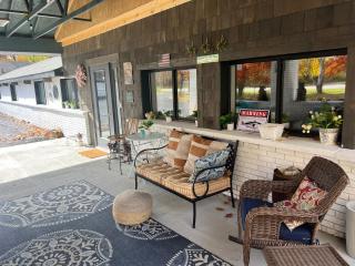 LakeHouse Inn - 8
