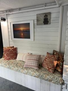 LakeHouse Inn - Houghton Lake - 1