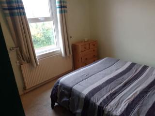 Family or 6 adults 36mins to London Bridge and Victoria - Whyteleafe - 9