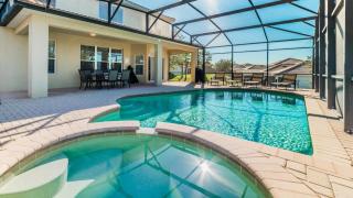 Last Minute Disney Getaway! Private Pool, Hot Tub & Games Room. Book Now! #91511 - Orlando - 0