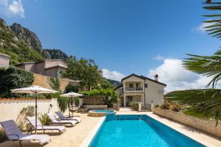 Villa Anna With Private Pool And Garden - Happy Rentals - Kričina - 0