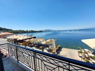 Seafront Apartment Koroni - Koroni - 0