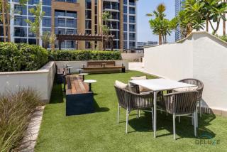 Spacious Studio with Community and Partial Burj Khalifa Views by Deluxe Holiday Homes - Dubai - 4
