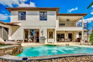 CoralVilla Dolphin`s Surf - great boating location, pool, spa, view - 1