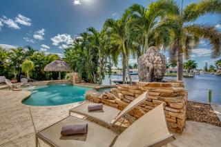 CoralVilla Dolphin`s Surf - great boating location, pool, spa, view - 5