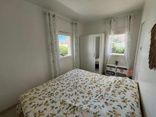 2 pièces en rez-de-villa avec beau jardin près plage - Hyères - 8