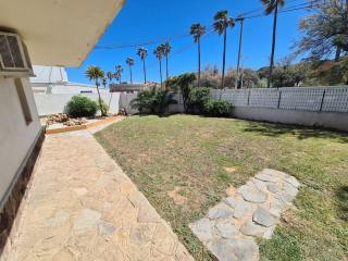 2 pièces en rez-de-villa avec beau jardin près plage - Hyères - 7