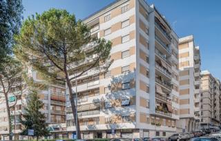1 Bedroom Lovely Apartment In Roma - Rome - 1