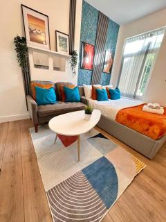 R4 Newly Renovated Luxury Studio in Harborne Lane by Queen Elizabeth Hospital - Birmingham - 6