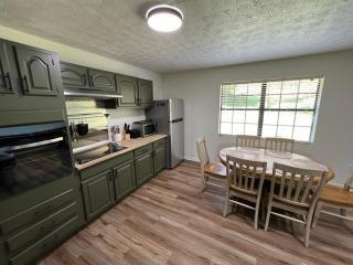 Little Mountain Cabin - 3-Bedroom Retreat with Hot Tub, Fire Pit, Games, and Serene Nature Views - Jones Cove - 6