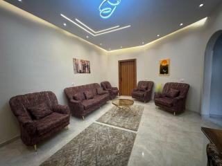 Peaceful Modern Apartment - Downtown - 7