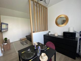 Joli Studio Lumineux et moderne - 0