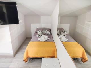 Andrew Home - Villa Rosa - 8
