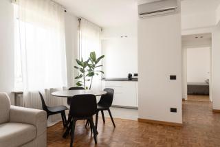 Youhosty- Terragni 31 - Milan - 0