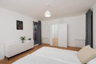 Azure - Cozy City Center Apartment with Balcony - Prague - 5