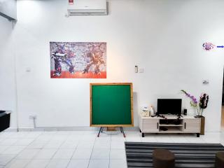 Johor Jaya -- KTV & Swimming Pool & Mahjong #5BR2B 15pax - 3