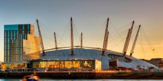 6mins to London Bridge New Build London 3 Bedroom Apartment FREE Parking and Breakfast - 2