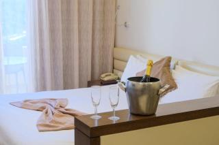 Country Lodge Hotel & Resort Beirut - Beirut - 1