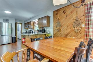 Less Than 1 Mi to Bryce Resort Quiet Cabin with Hot Tub! - Basye - 4