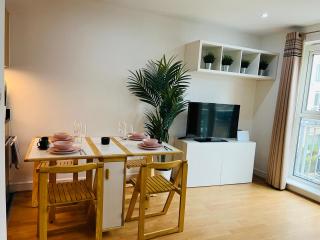 Central East Apartments - 0