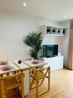 Central East Apartments - 2