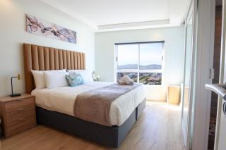 Portico 1006 Beachfront Apartment with Panoramic Views - Cape Town - 4