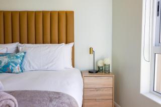 Portico 1006 Beachfront Apartment with Panoramic Views - Cape Town - 5