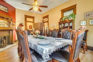 Creekfront Yellville Manor with Parlors and Fire Pit! - Yellville - 9