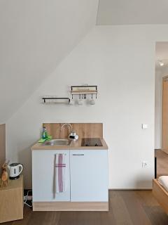 Modernes & gepflegtes Hotelzimmer mit Küche! - Bernstadt - 3