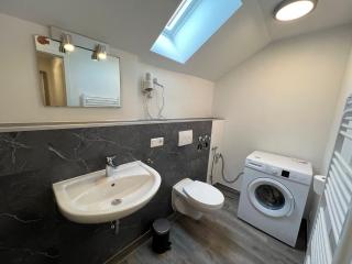 V3-6 geräumige Monteur Wohnung mit 2 Schlafzimmern - Hannover - 2
