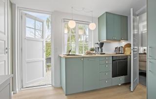 Beach Front Home In Sjølund - 3